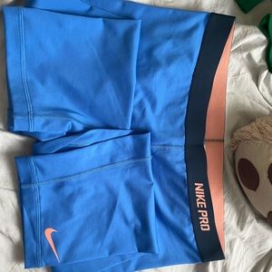 Nike Pro DriFit Crop leggings